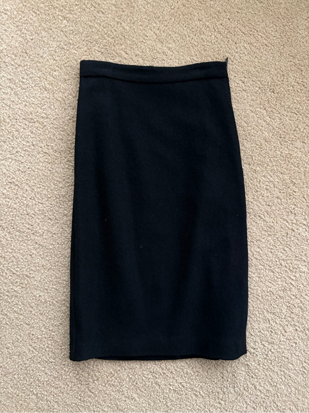 Banana Republic Black Pencil Skirt - Sleek Tailored Fit